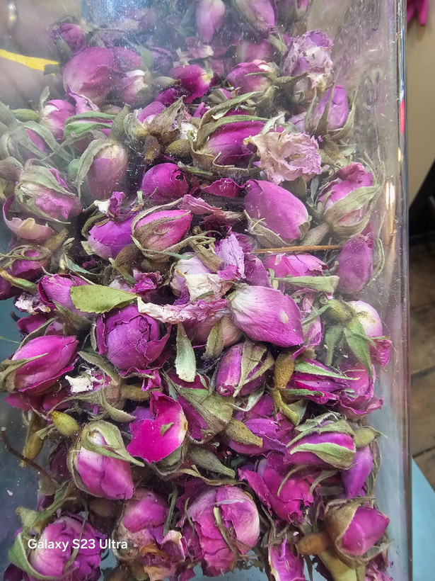 گلسرخ معطر و باکیفیت برای آرامش اعصاب